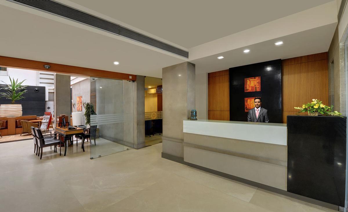 Hotel Woodland Pune Esterno foto